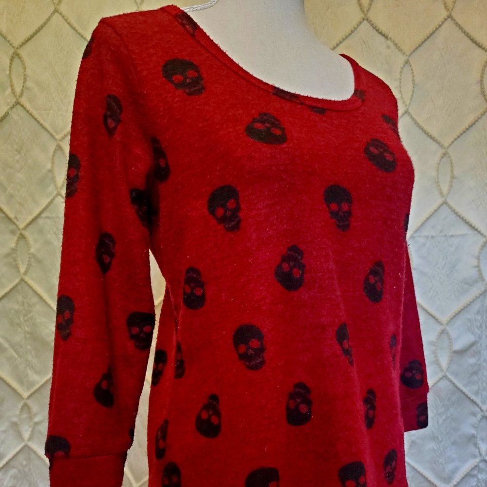 NOBO Fleece Open Nape Sweater with Skulls
